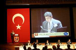 Mustafa-HarpAkademileri15Ocak2004.jpg